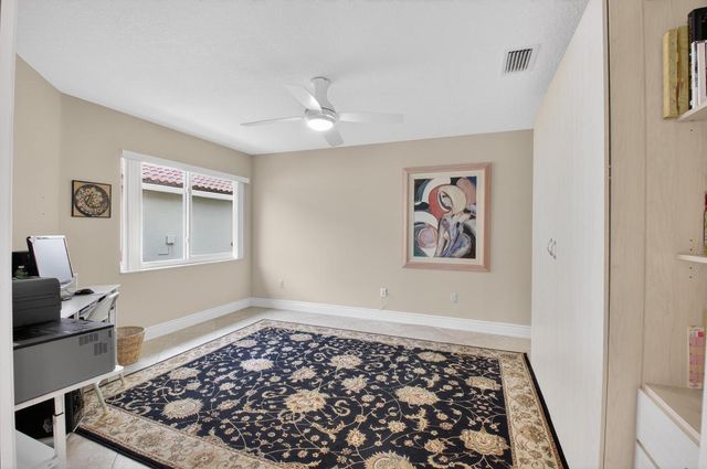 11253 Clover Leaf Circle, Boca Raton, FL 33428