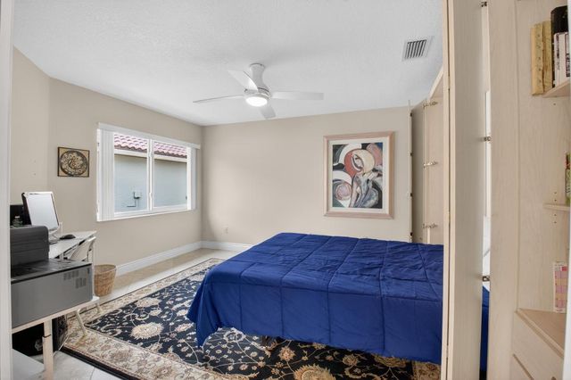 11253 Clover Leaf Circle, Boca Raton, FL 33428