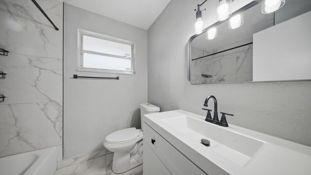 4681 SW 43rd Terrace 2, Dania Beach, FL 33314