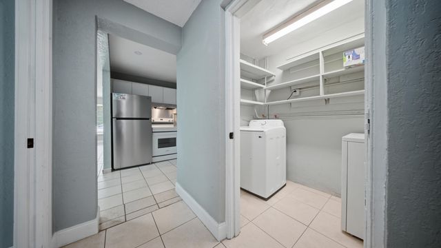 4681 SW 43rd Terrace 2, Dania Beach, FL 33314