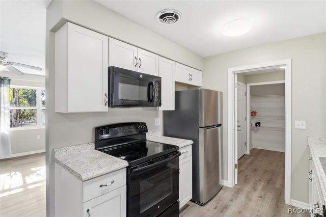 6 N Osceola Street, Beverly Hills, FL 34465