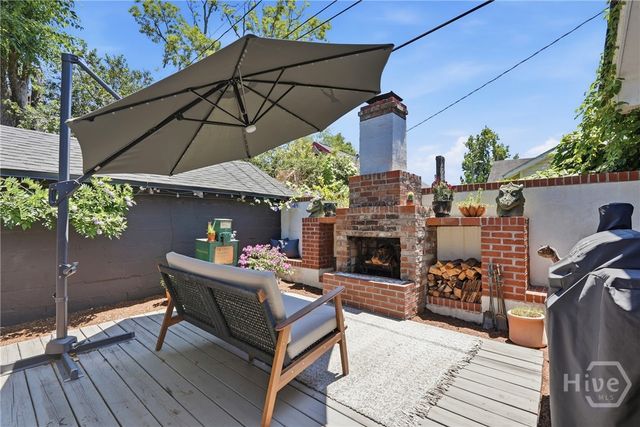 801 E 37th Street, Savannah, GA 31401