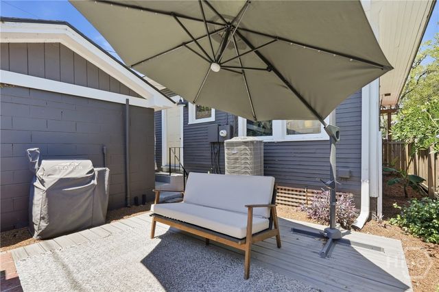 801 E 37th Street, Savannah, GA 31401