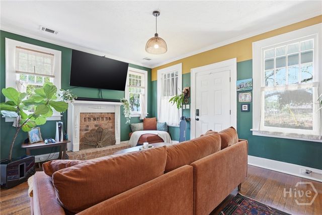 801 E 37th Street, Savannah, GA 31401
