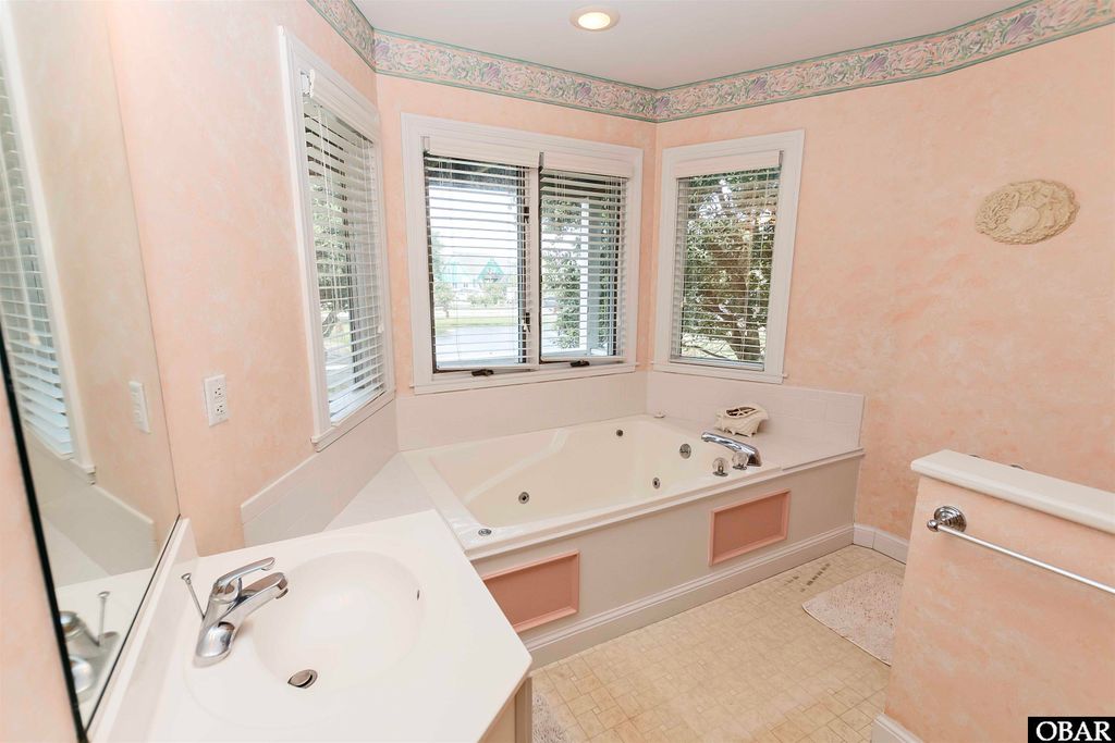Image 21 of property listing at 1121 Gray Court Lot 1, Corolla, NC 27927