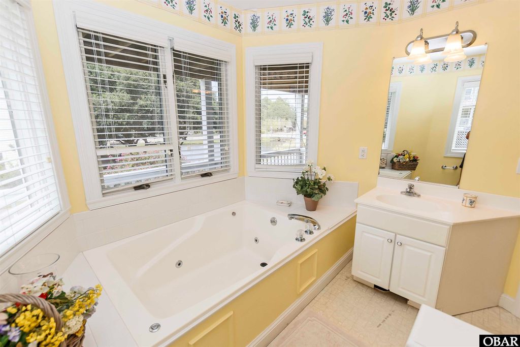 Image 25 of property listing at 1121 Gray Court Lot 1, Corolla, NC 27927