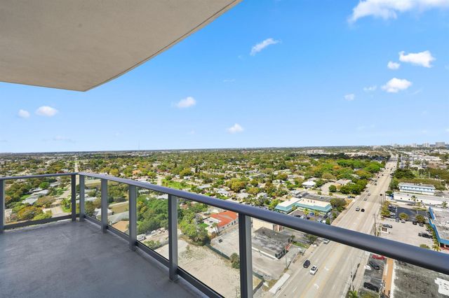 220 Lake Shore Drive 1823, Lake Park, FL 33403