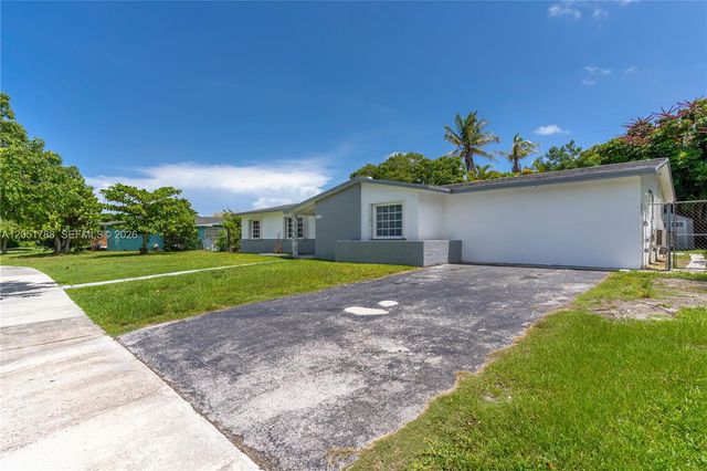 9710 SW 159th St, Miami, FL 33157