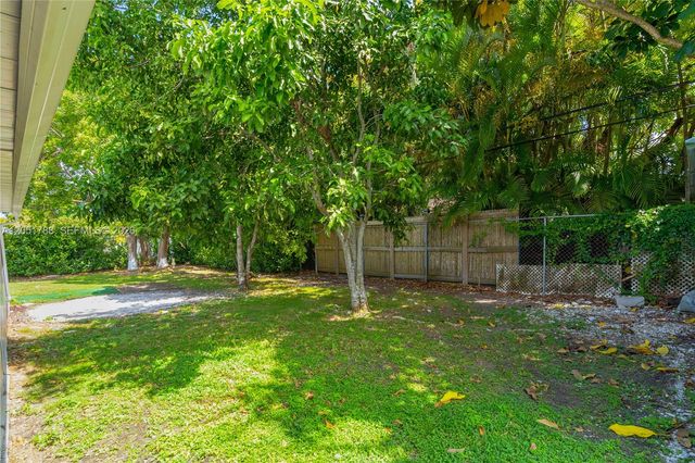 9710 SW 159th St, Miami, FL 33157