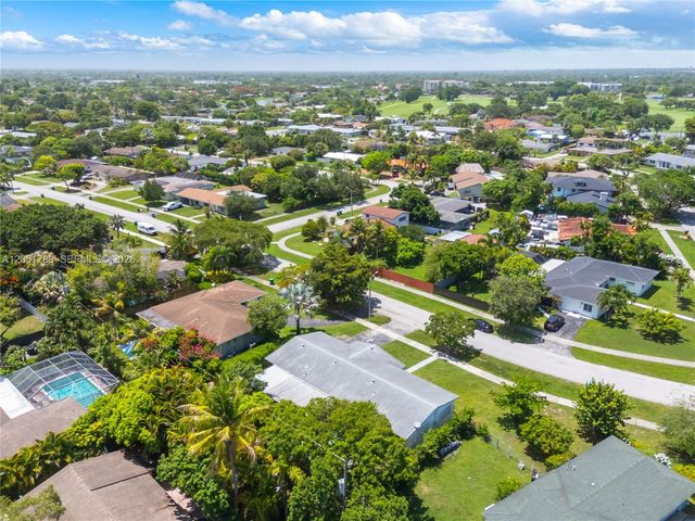 9710 SW 159th St, Miami, FL 33157