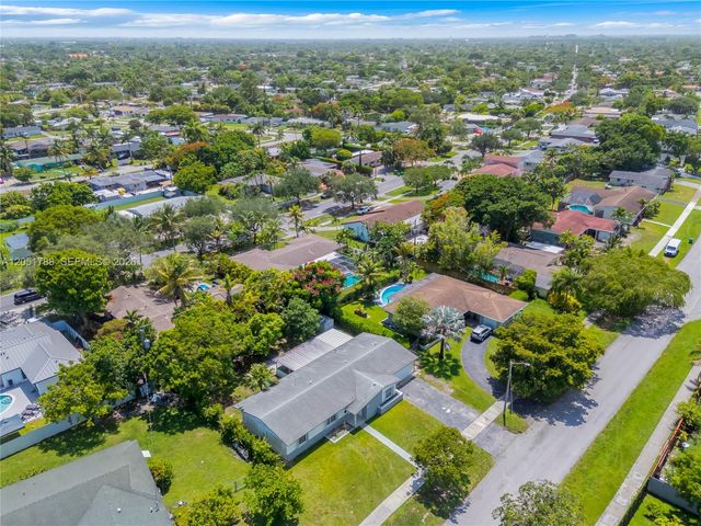 9710 SW 159th St, Miami, FL 33157