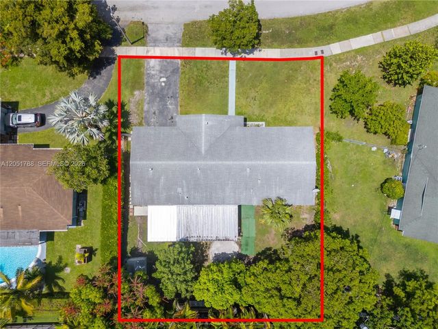 9710 SW 159th St, Miami, FL 33157