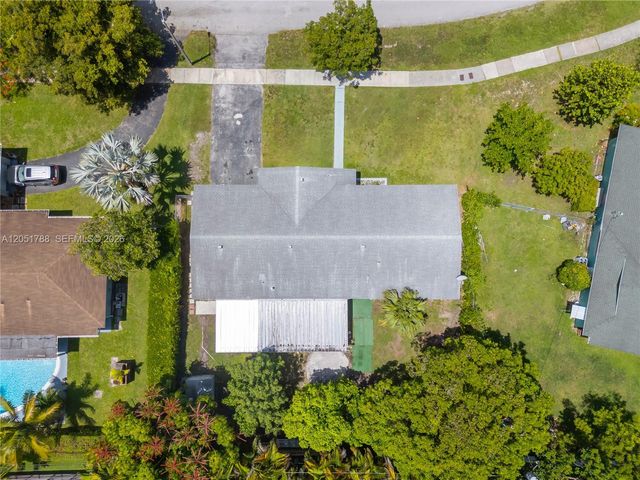 9710 SW 159th St, Miami, FL 33157