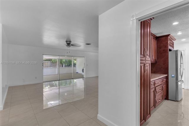 9710 SW 159th St, Miami, FL 33157