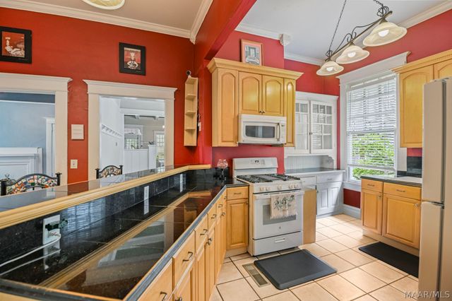 25 S Capitol Parkway, Montgomery, AL 36107