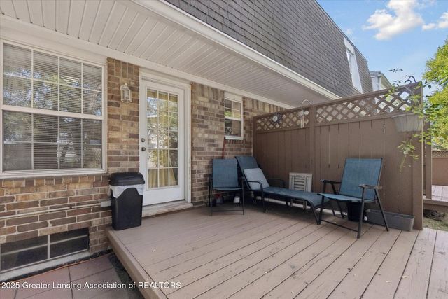 6223 Beechfield Drive, Lansing, MI 48911