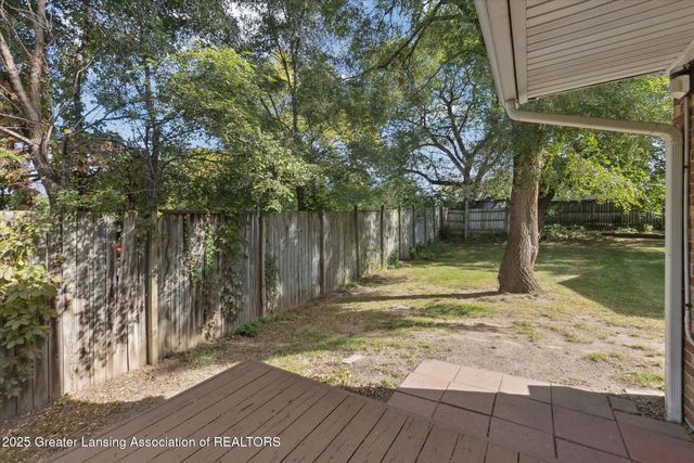 6223 Beechfield Drive, Lansing, MI 48911