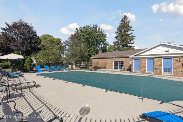 6223 Beechfield Drive, Lansing, MI 48911