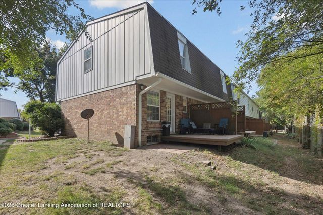 6223 Beechfield Drive, Lansing, MI 48911