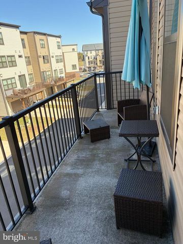 43424 STONEWOOD CROSSING TER, Ashburn, VA 20148