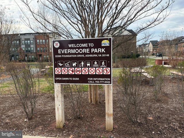 43424 STONEWOOD CROSSING TER, Ashburn, VA 20148