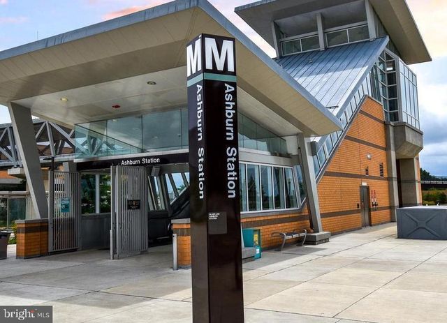 43424 STONEWOOD CROSSING TER, Ashburn, VA 20148