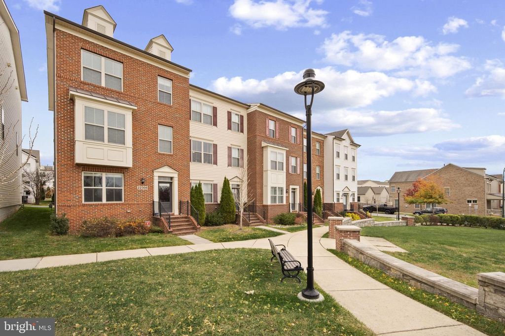 22308 SWEET PEPPERBUSH ALY, Clarksburg, MD 20871