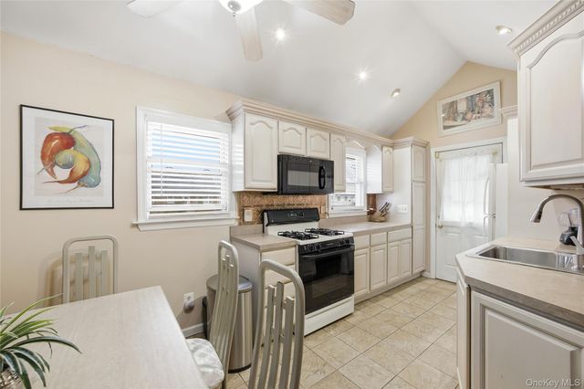 112 Judith Lane, Valley Stream, NY 11580