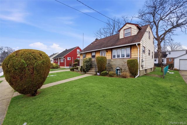 112 Judith Lane, Valley Stream, NY 11580