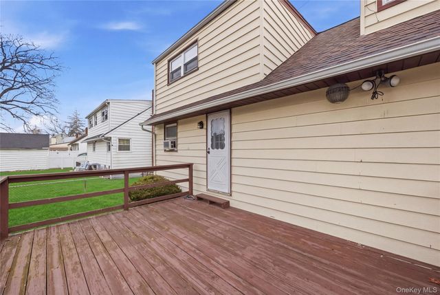 112 Judith Lane, Valley Stream, NY 11580