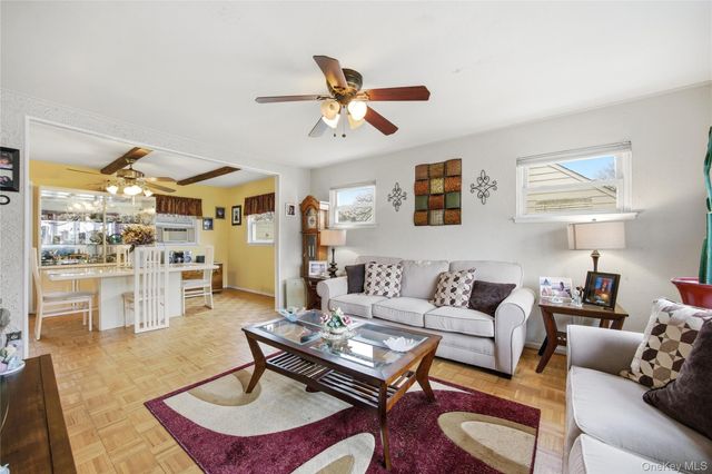112 Judith Lane, Valley Stream, NY 11580