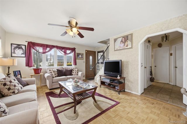 112 Judith Lane, Valley Stream, NY 11580