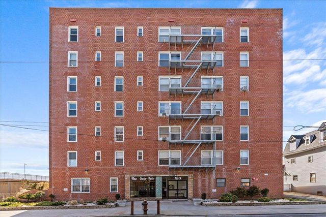 133 Beach 120th Street 1F, Rockaway Park, NY 11694