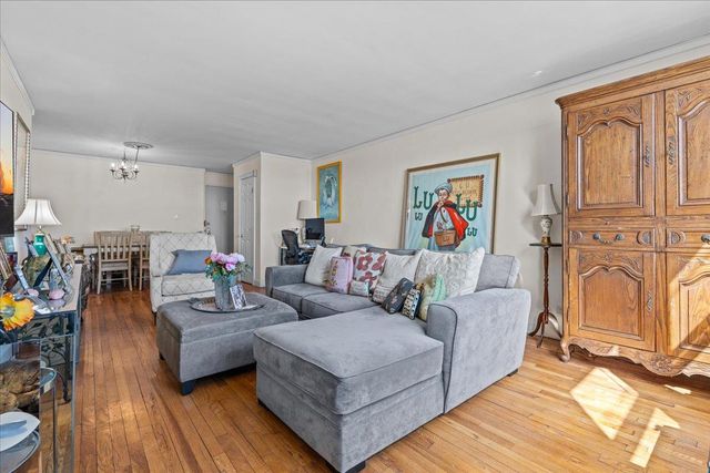 133 Beach 120th Street 1F, Rockaway Park, NY 11694