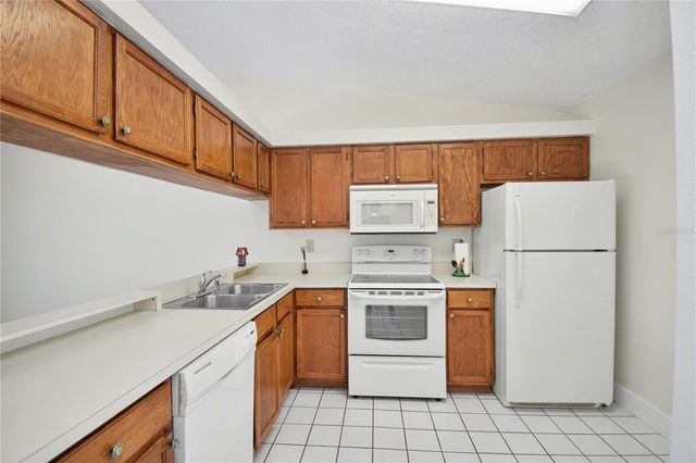 4226 LUZON WAY, Sarasota, FL 34241