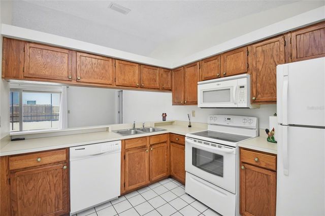 4226 LUZON WAY, Sarasota, FL 34241