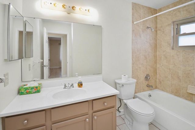 4226 LUZON WAY, Sarasota, FL 34241