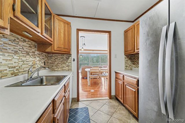 733 Watersedge Drive, Ann Arbor, MI 48105