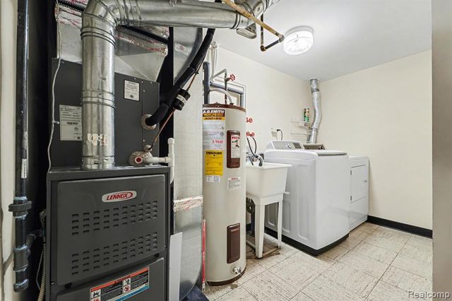 733 Watersedge Drive, Ann Arbor, MI 48105