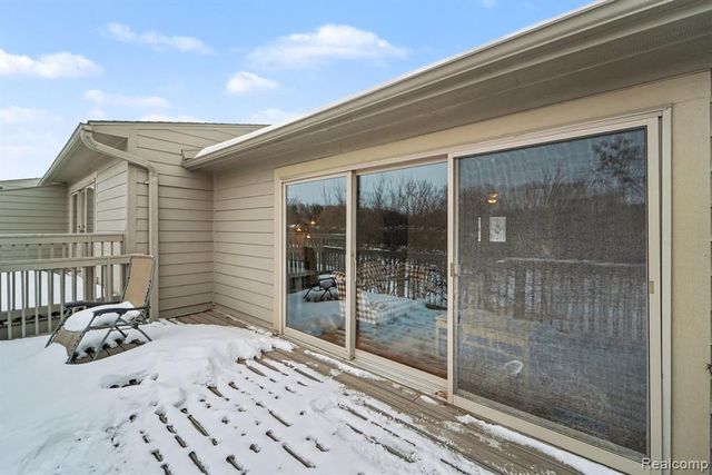 733 Watersedge Drive, Ann Arbor, MI 48105