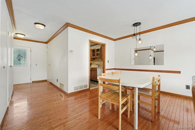 733 Watersedge Drive, Ann Arbor, MI 48105