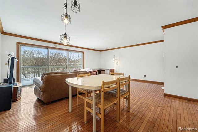 733 Watersedge Drive, Ann Arbor, MI 48105