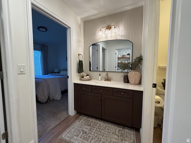 9457 S HIDDEN POINT DR, Sandy, UT 84070