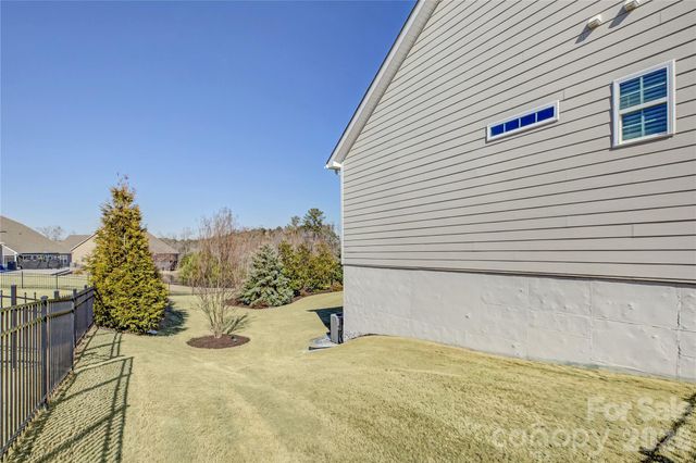 16541 Cozy Cove Road, Charlotte, NC 28278