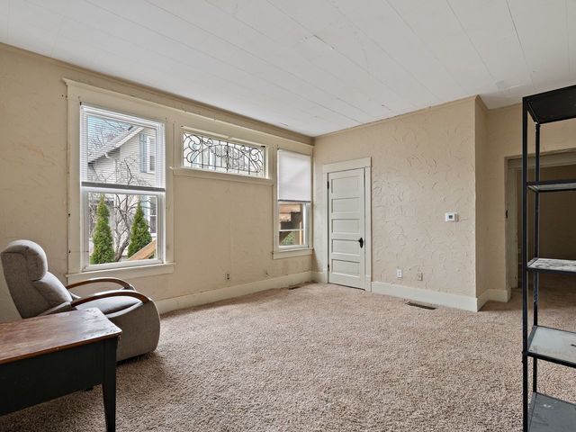 1546 12th Avenue, Moline, IL 61265