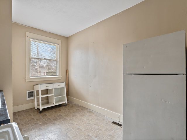 1546 12th Avenue, Moline, IL 61265