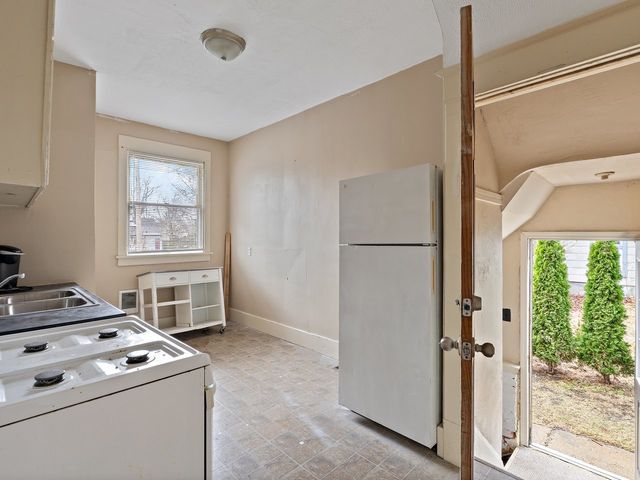 1546 12th Avenue, Moline, IL 61265