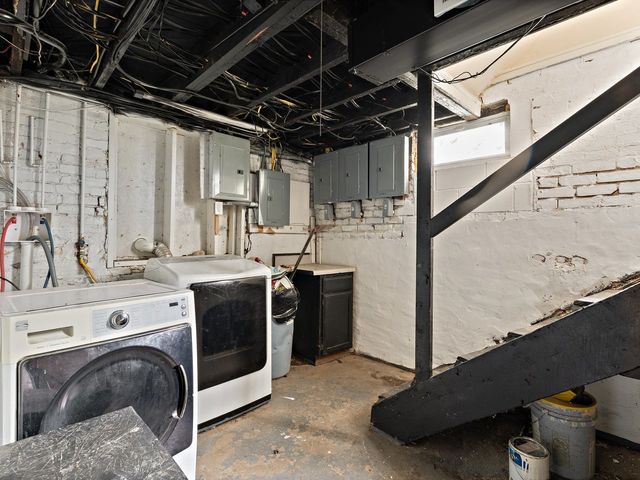 1546 12th Avenue, Moline, IL 61265