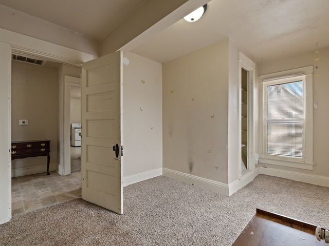 1546 12th Avenue, Moline, IL 61265