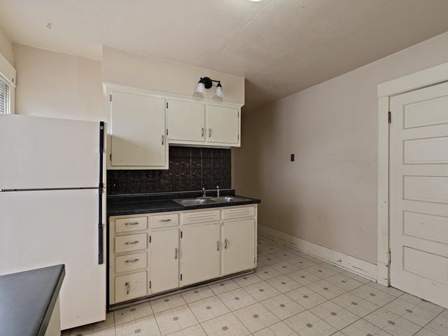 1546 12th Avenue, Moline, IL 61265